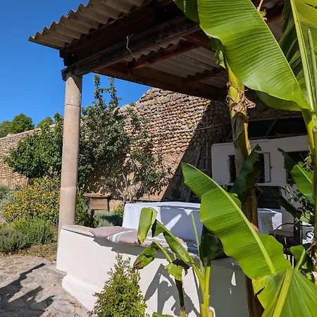 Holiday home Authentiques Au Pays Des Lavandes *